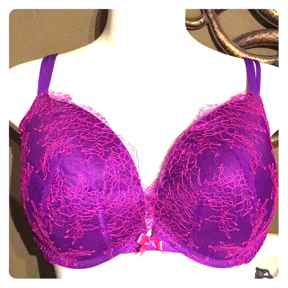 VGUC VICTORIA SECRET 34DDD/34F CONVERTIBLE BRA